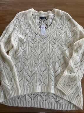 Cable Knit V-Neck Sweater - Cream -